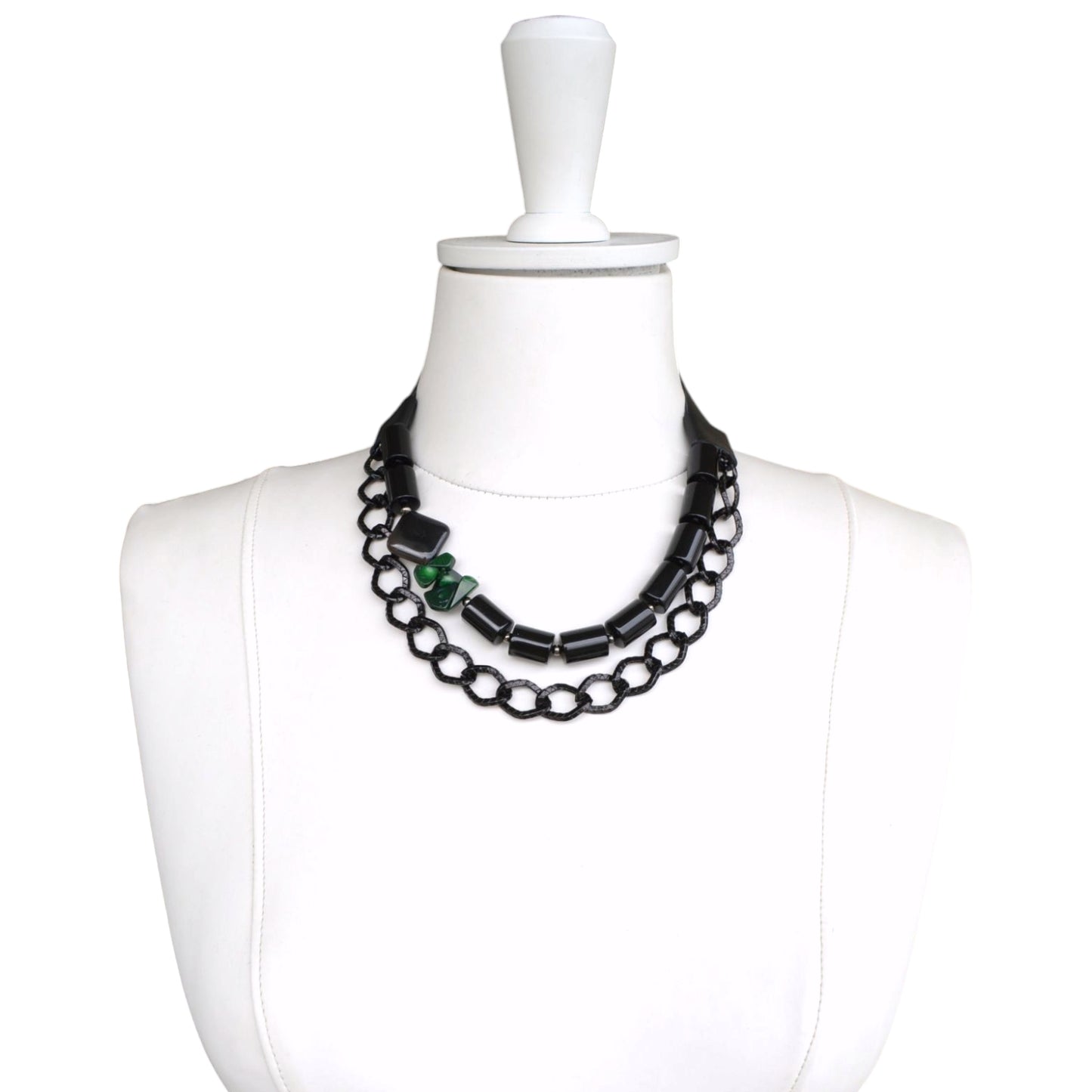 Oniks ve Mercan Taşlı Deri Kolye