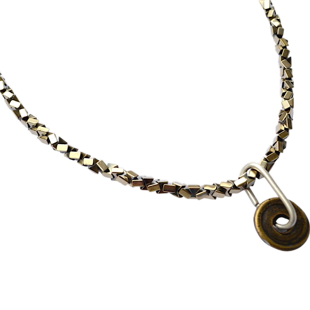 Hematit Taşlı Halka Kolye