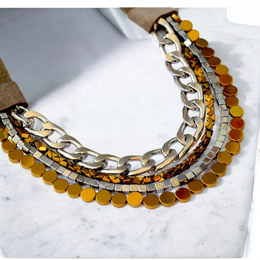 Hematit Taşlı Arkası Vizon Deri Kolye