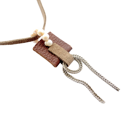 Kültür İncili Deri Kolye