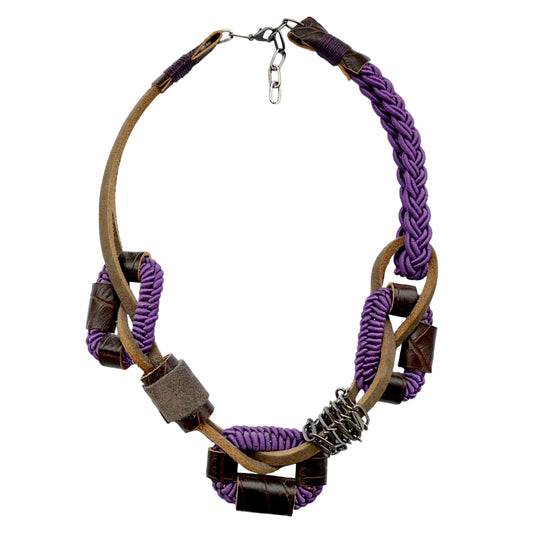 Mor Detaylı Kahverengi Deri Kolye