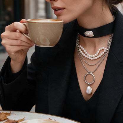 Baroque and Culture Pearl Necklace