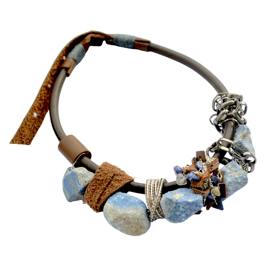 Amorf Sodalit Taşlı Deri Kolye